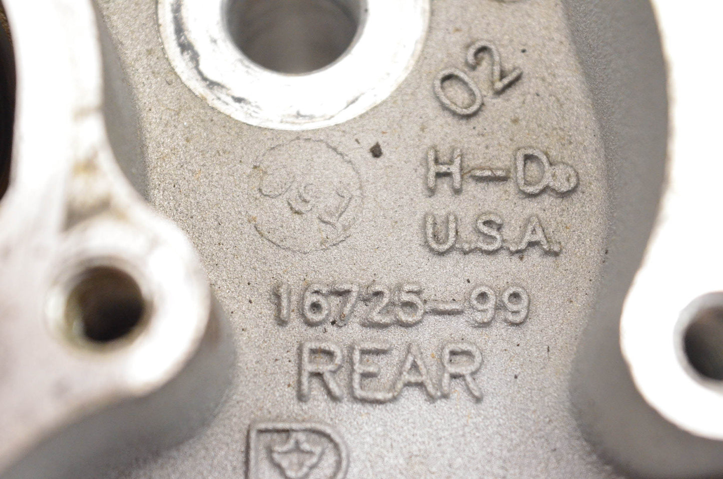 OEM Harley Davidson 16723-99, 16725-99 Silver Twin Cam Cylinder Heads 1999-2006
