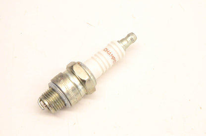Champion 844 H10C Sparkplug NOS