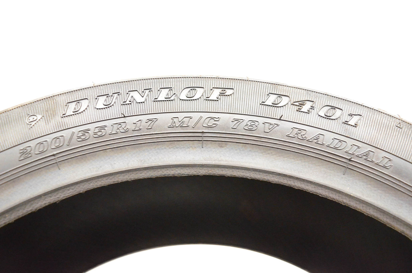 Dunlop 3016-45, 0302-0407 D401 Harley Davidson 200/55R17 M/C Radial Tire NOS