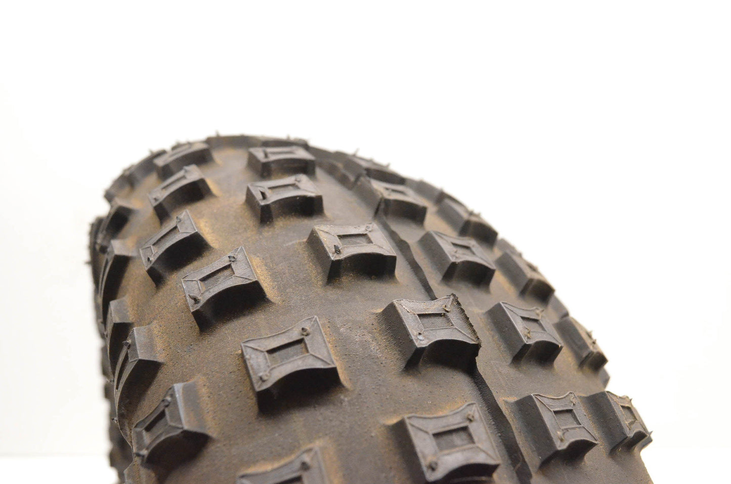 Cheng Shin C8294 20x7.00-8 16J Tire NOS