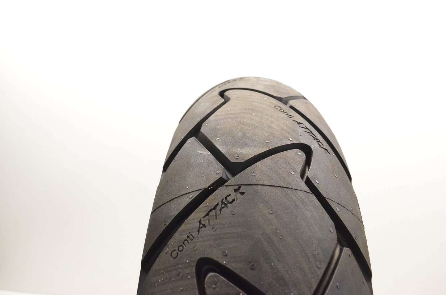 Continental 0317-0171 Conti Trail Attack 2 150/70-ZR18 M/C 70W Rear Tire NOS