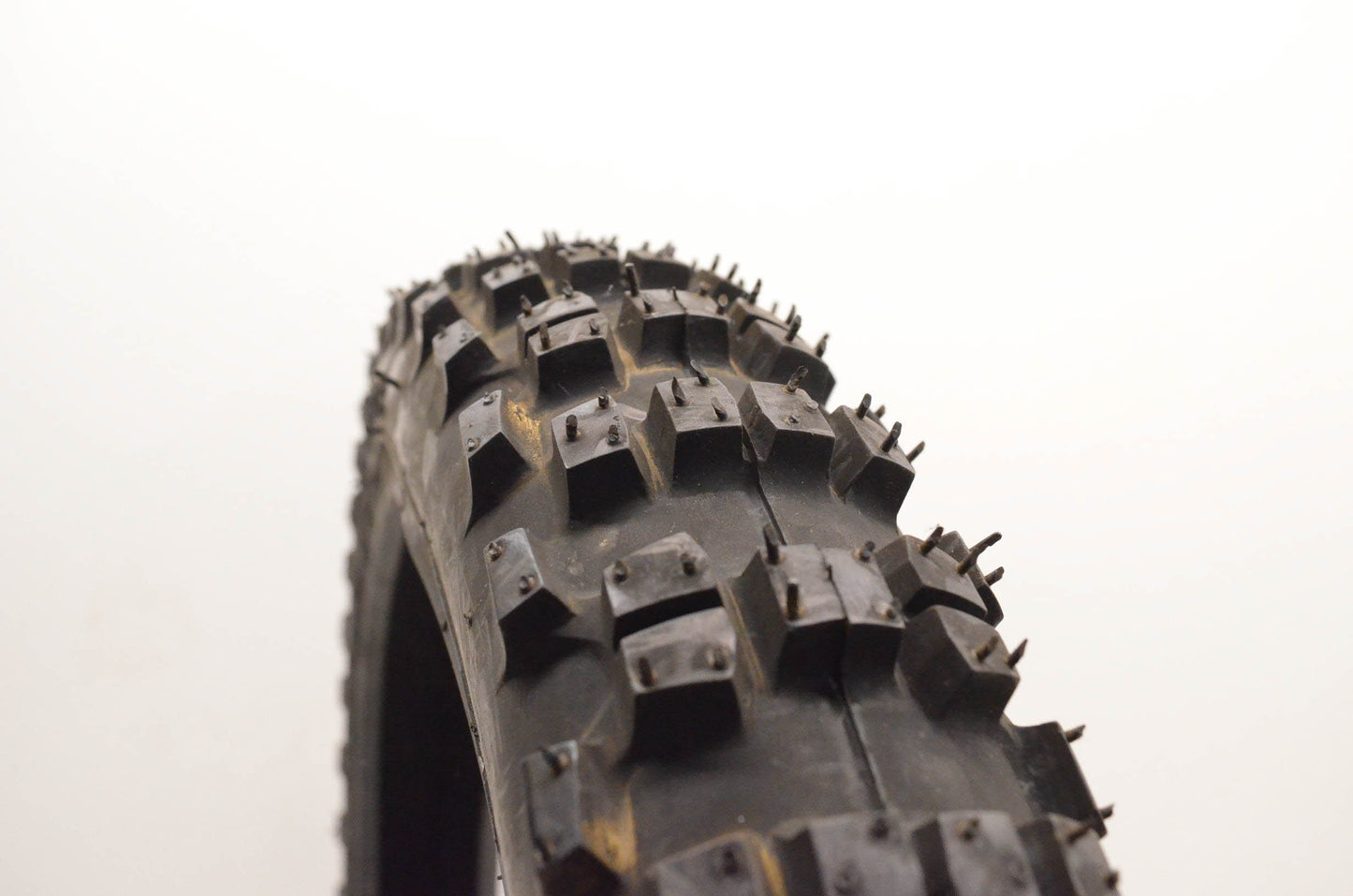 Duro HF343-01 Excelerator 70/100-17 40M Tire NOS