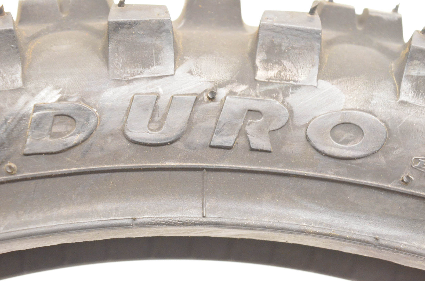 Duro HF343-01 Excelerator 70/100-17 40M Tire NOS