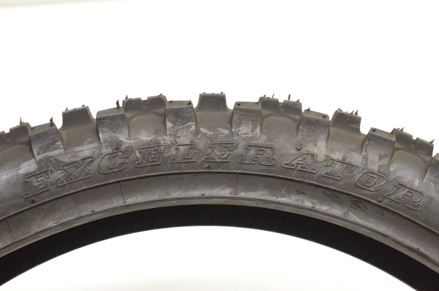 Duro HF343-01 Excelerator 70/100-17 40M Tire NOS
