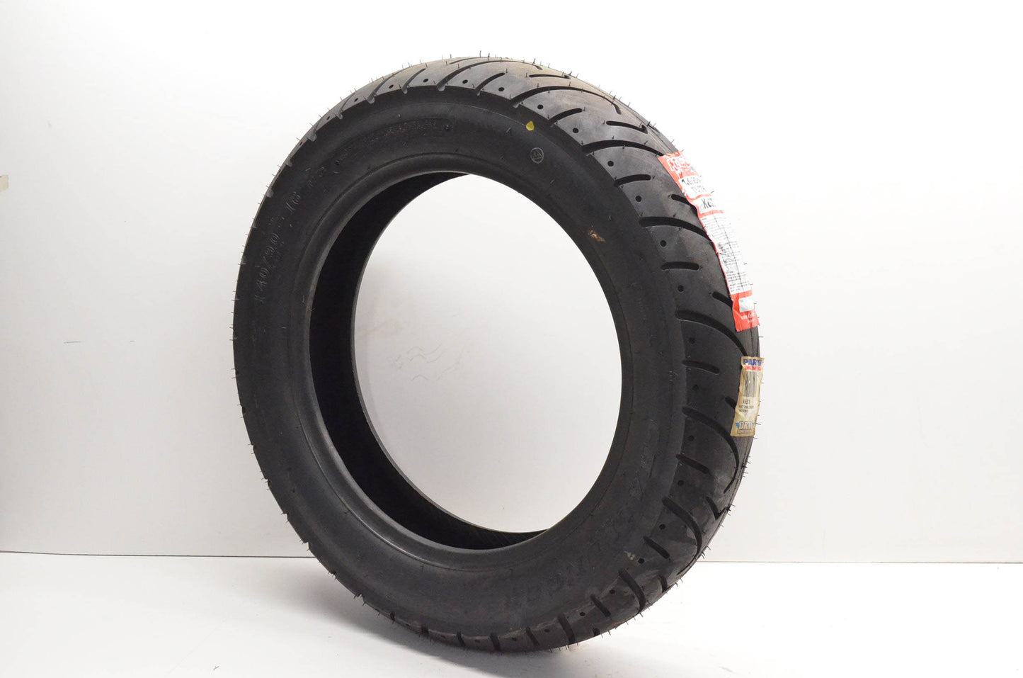 Kenda K657, K6579 Challenger 140/90-16 M/C Tire NOS