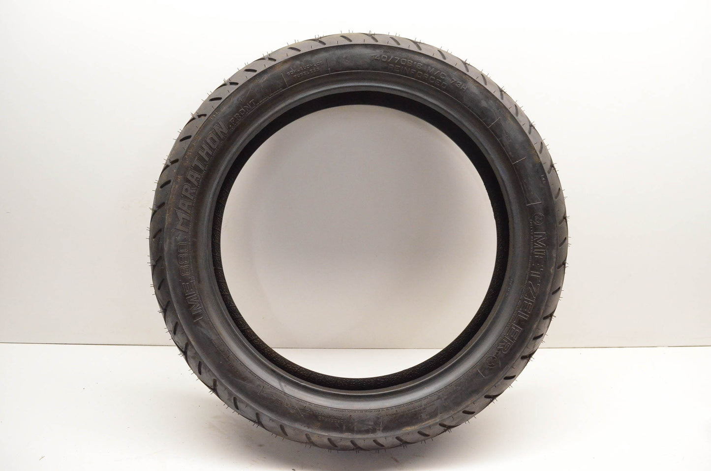 Metzeler ME880 Marathon 140/70B18 M/C 73H Reinforced Front Tire NOS