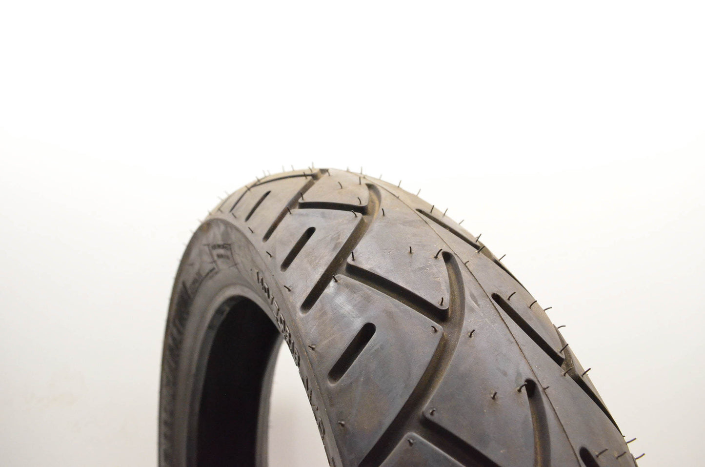 Metzeler ME880 Marathon 140/70B18 M/C 73H Reinforced Front Tire NOS