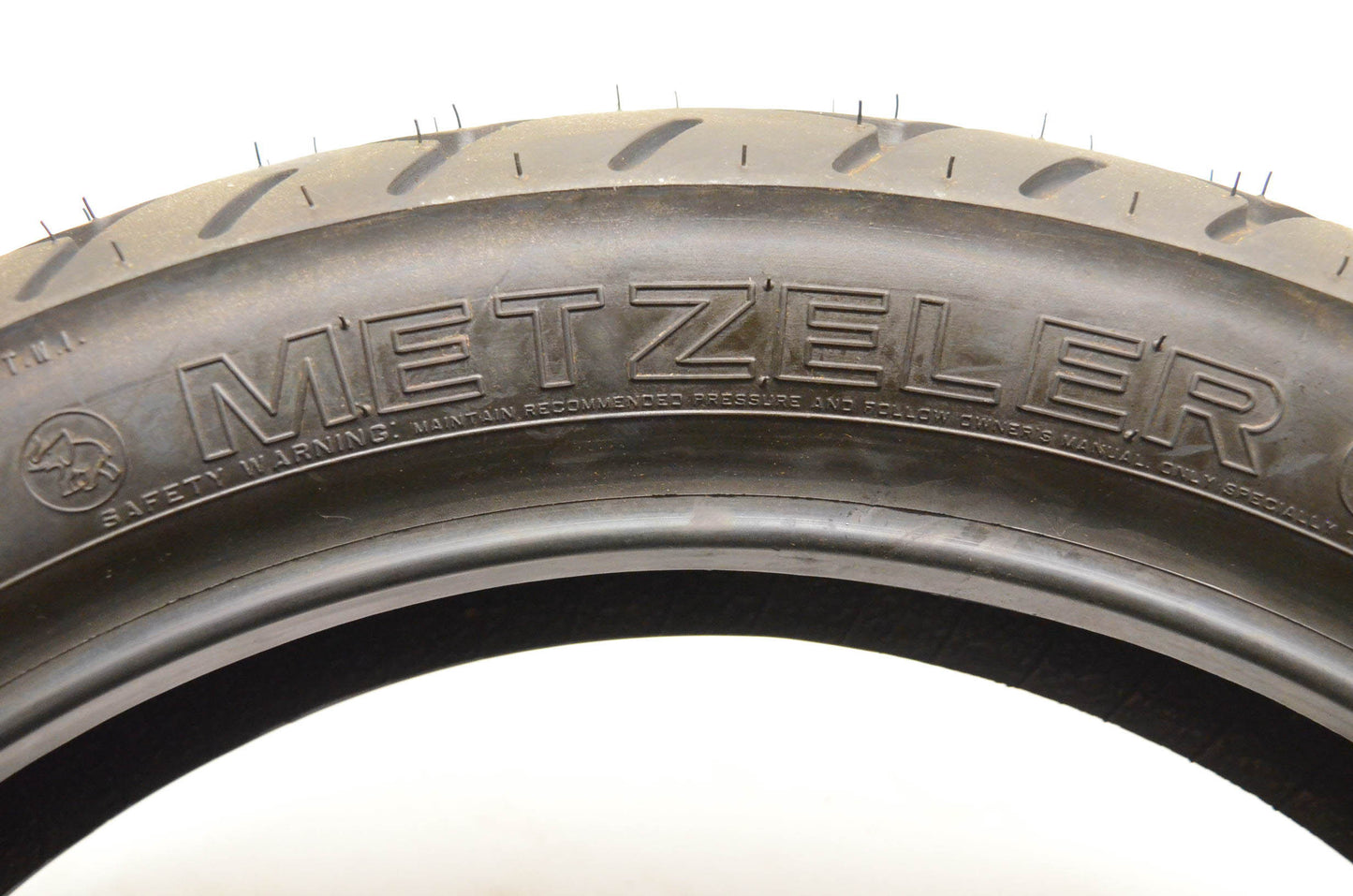 Metzeler ME880 Marathon 140/70B18 M/C 73H Reinforced Front Tire NOS