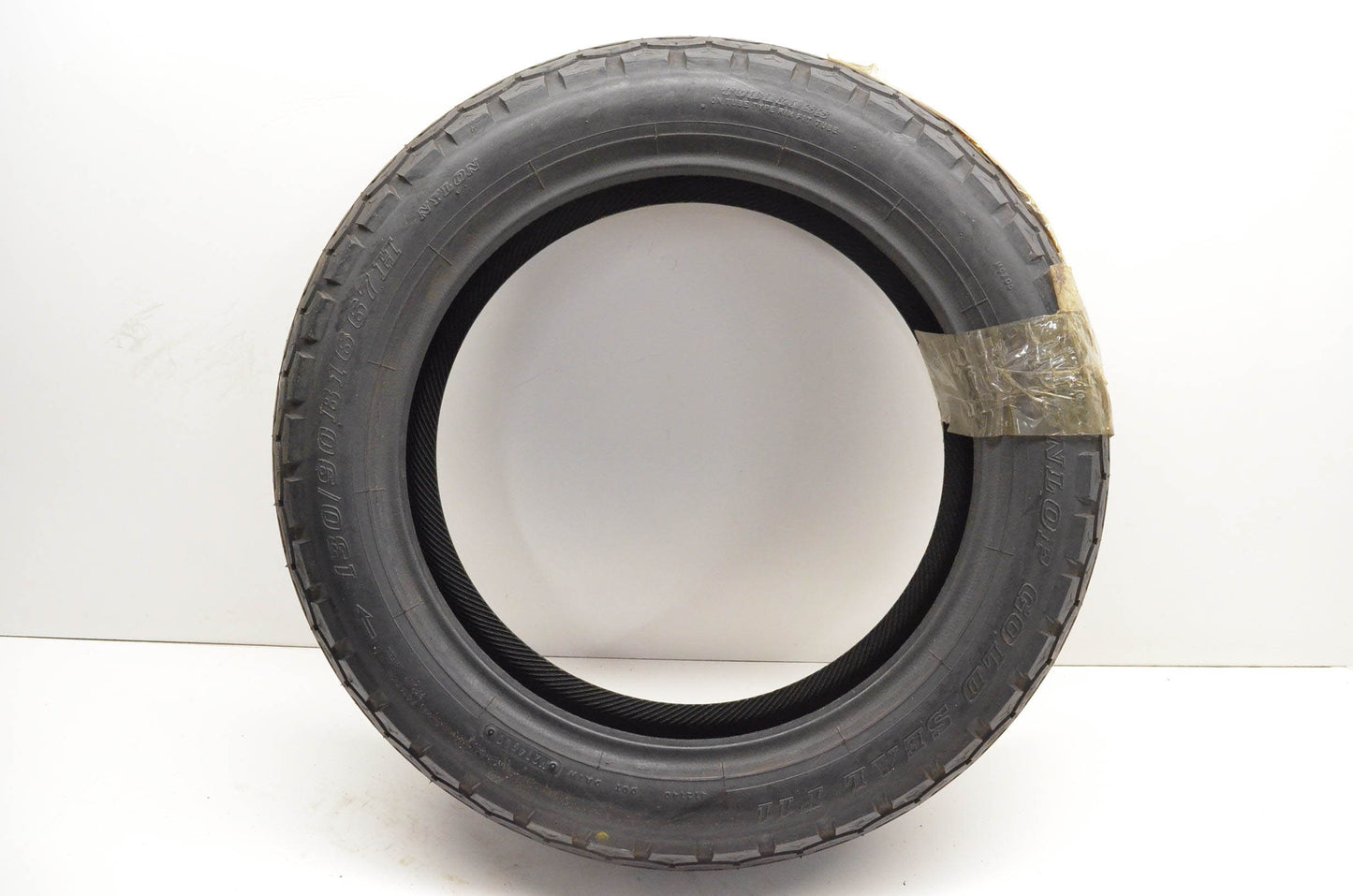 Dunlop 4121-40 Gold Seal F11 130/90B16 67H Front Tire NOS