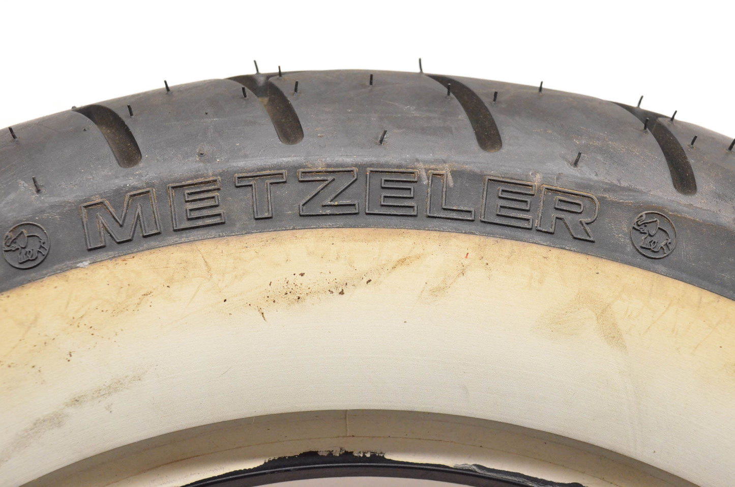 Metzeler ME880 Marathon 170/80-15 M/C 77H Whitewall Rear Tire NOS