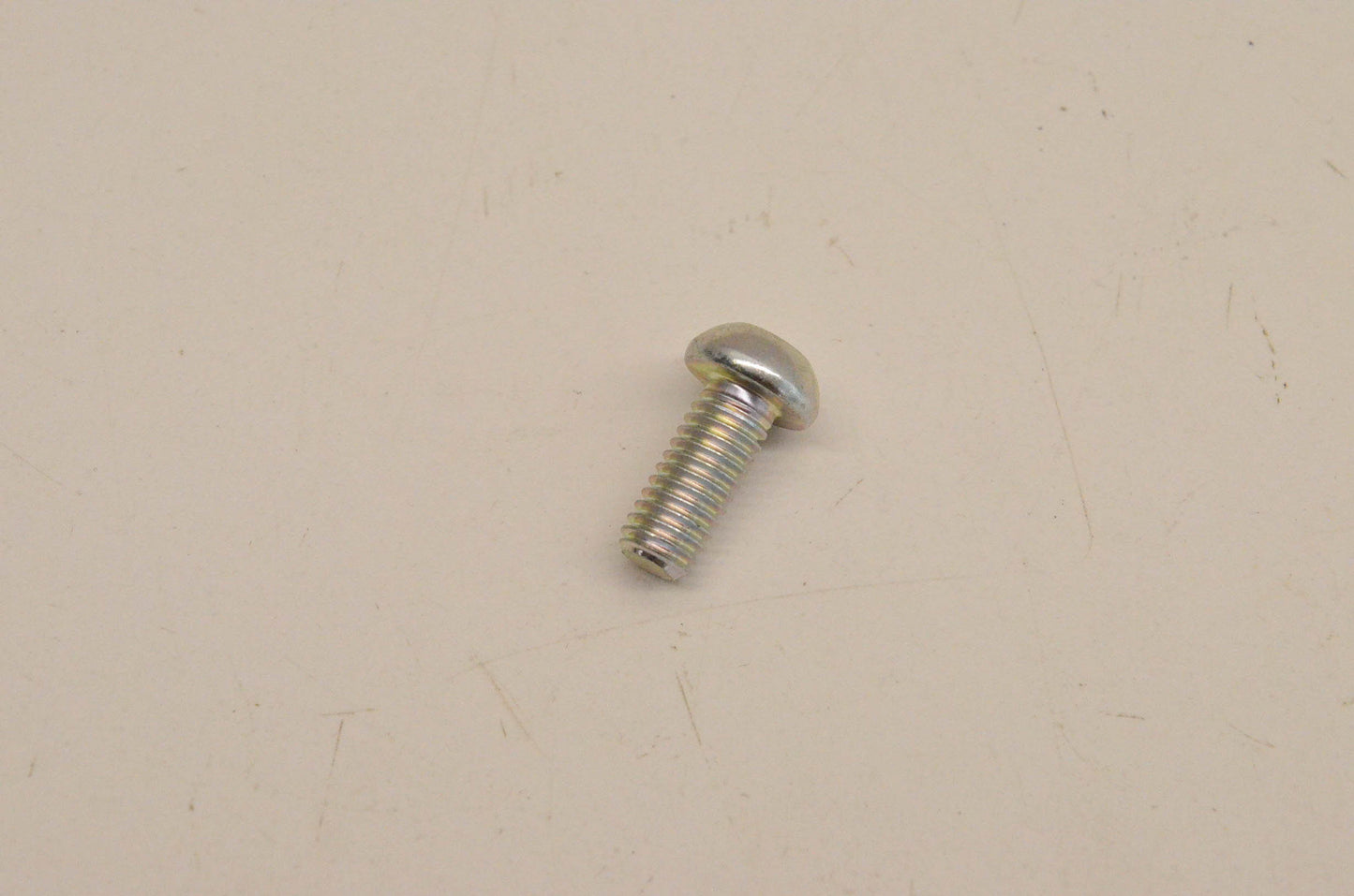 New OEM Yamaha 92012-06014-00 Button Head Bolt NOS