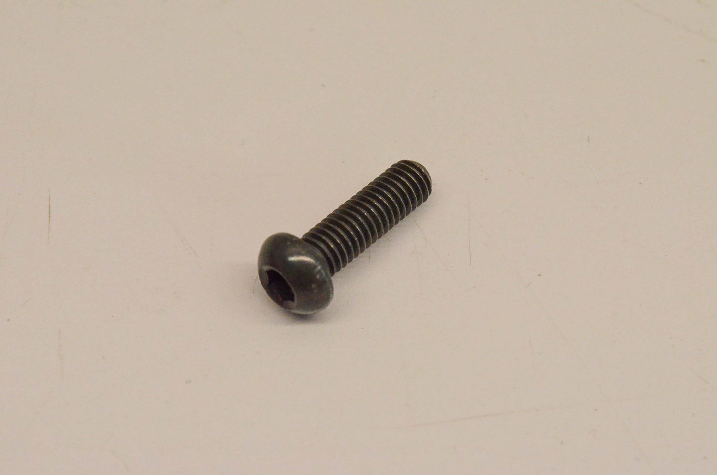 New OEM Yamaha 92017-06020-00 Button Head Bolt NOS
