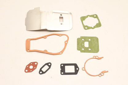 New OEM John Deere AM116015, 889000-45032 Gasket Kit NOS