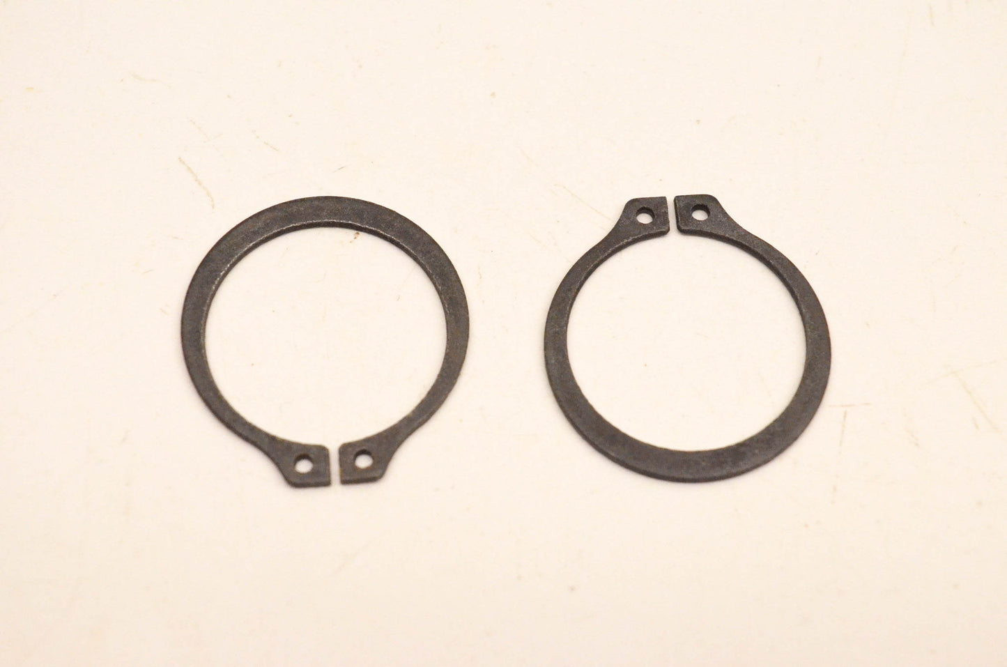 New OEM John Deere R26192 Snap Rings Qty 2 NOS