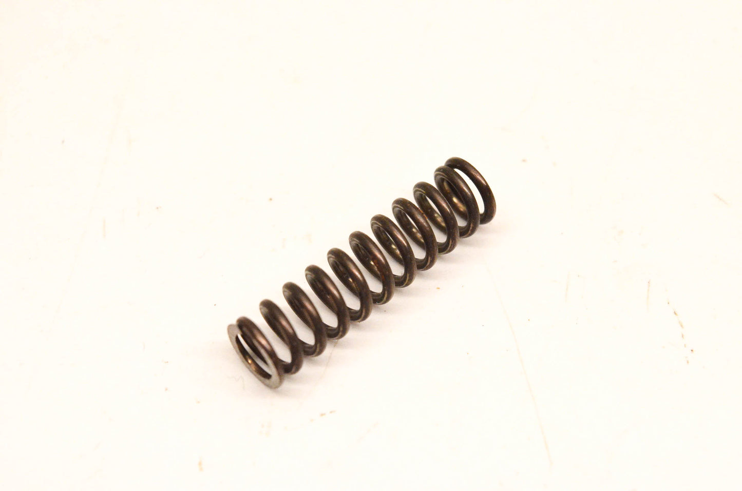 New OEM John Deere M806289 Spring NOS
