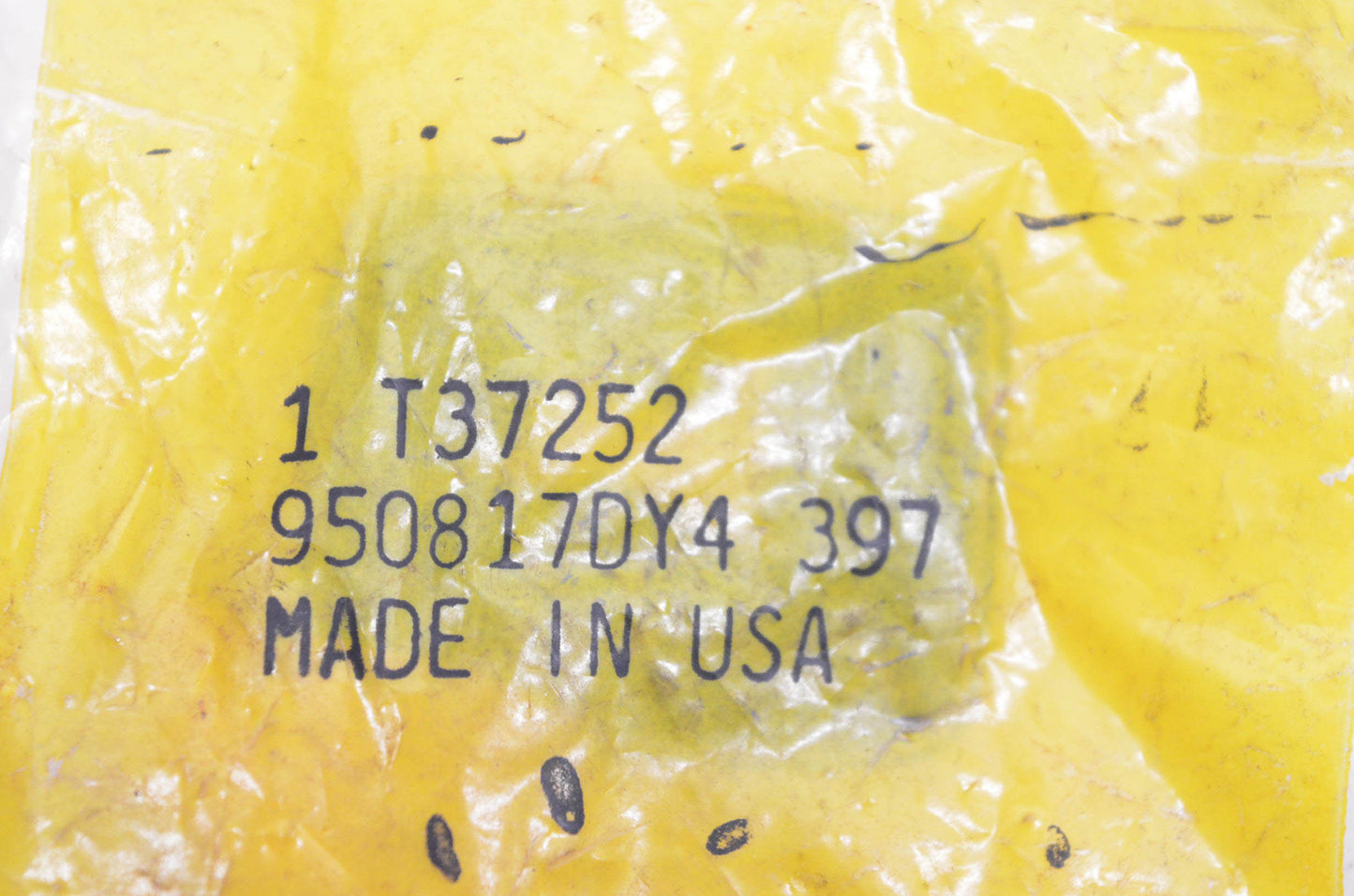 New OEM John Deere T37252 Screw NOS