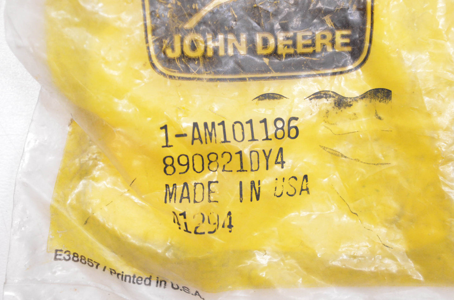 New OEM John Deere AM101186 Electrical Terminal Connector NOS
