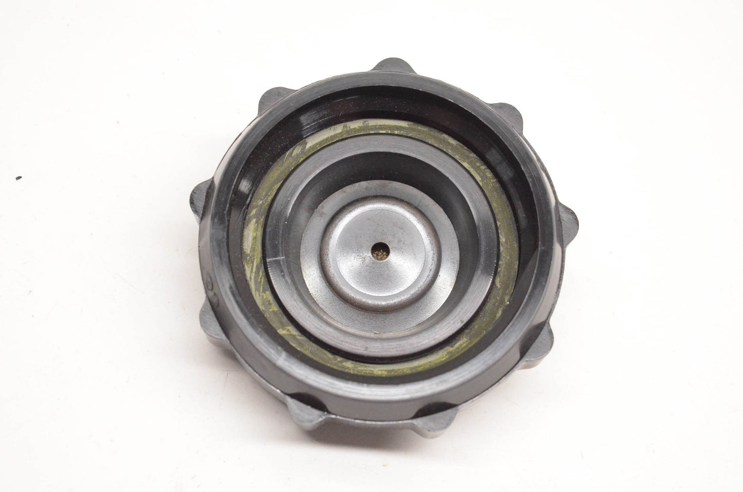 New OEM John Deere AM100289 Filler Cap NOS