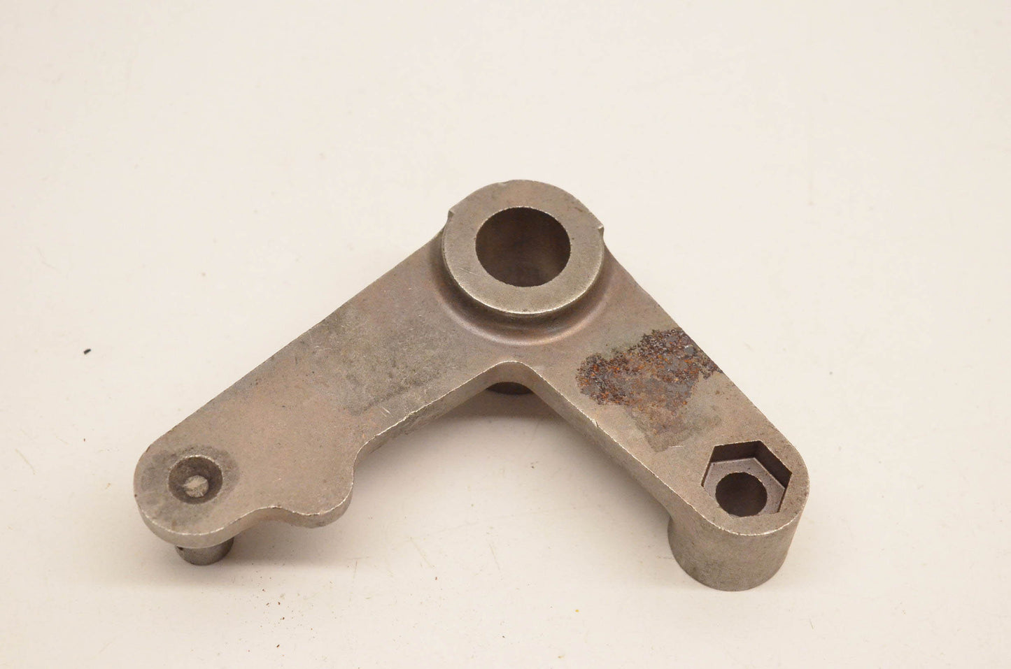 New OEM John Deere M117993 Pedal Shaft Support NOS