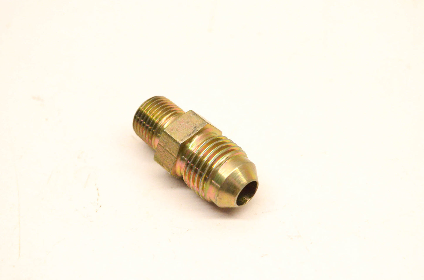New OEM John Deere R27346 Fitting NOS