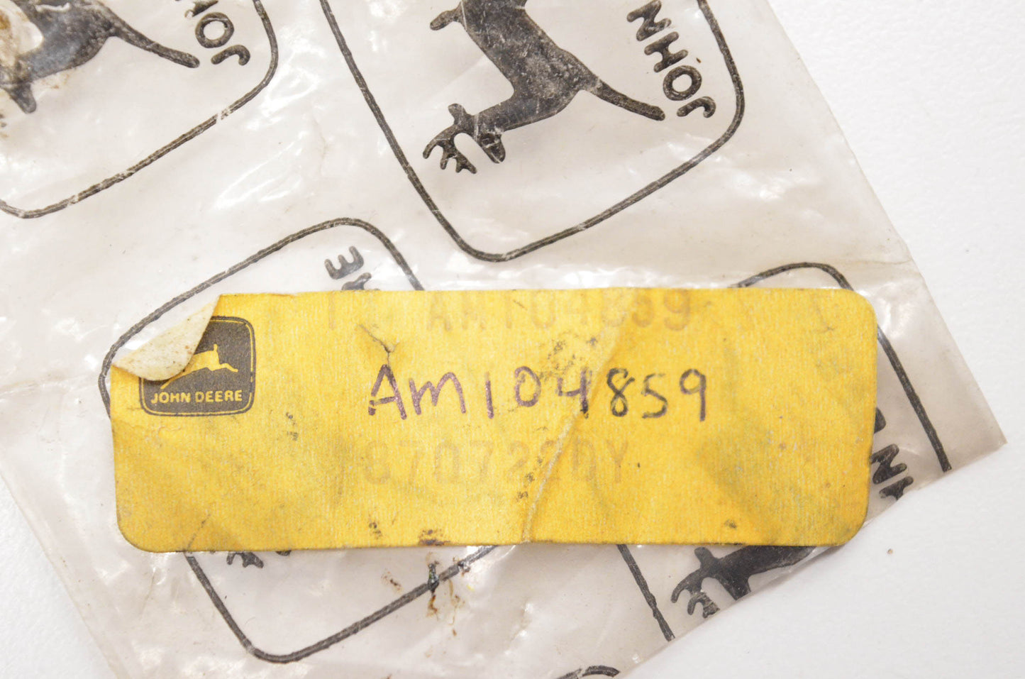New OEM John Deere AM104859, 870722DY Mower Blade Bolt NOS