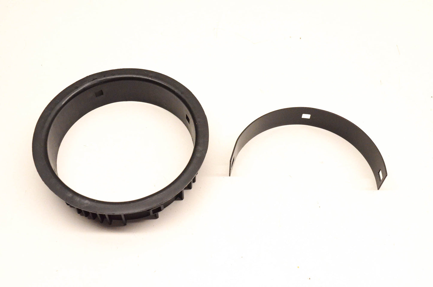 New OEM John Deere AM124067 Chute Ring Kit NOS