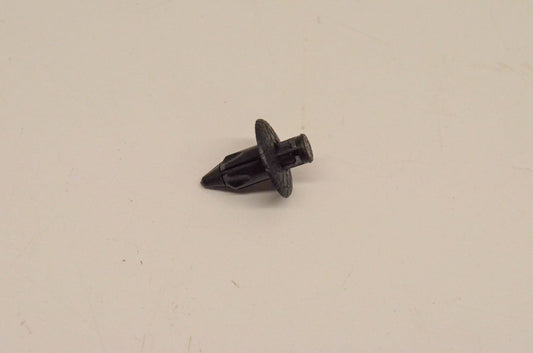 New OEM Yamaha 90269-07007-00 Rivet NOS