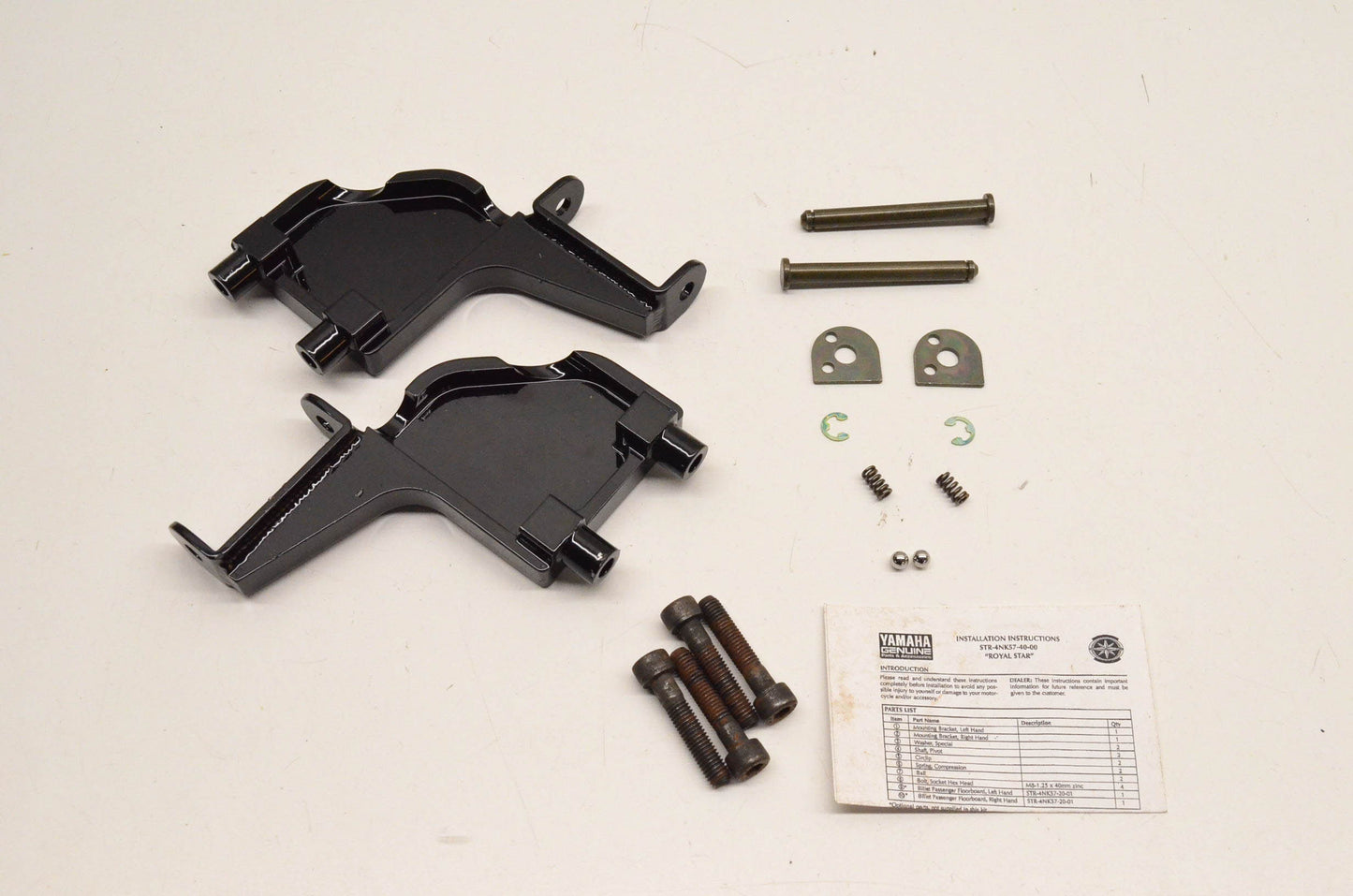 New OEM Yamaha STR-4NK57-40-00 Floorboard Mount Kit NOS