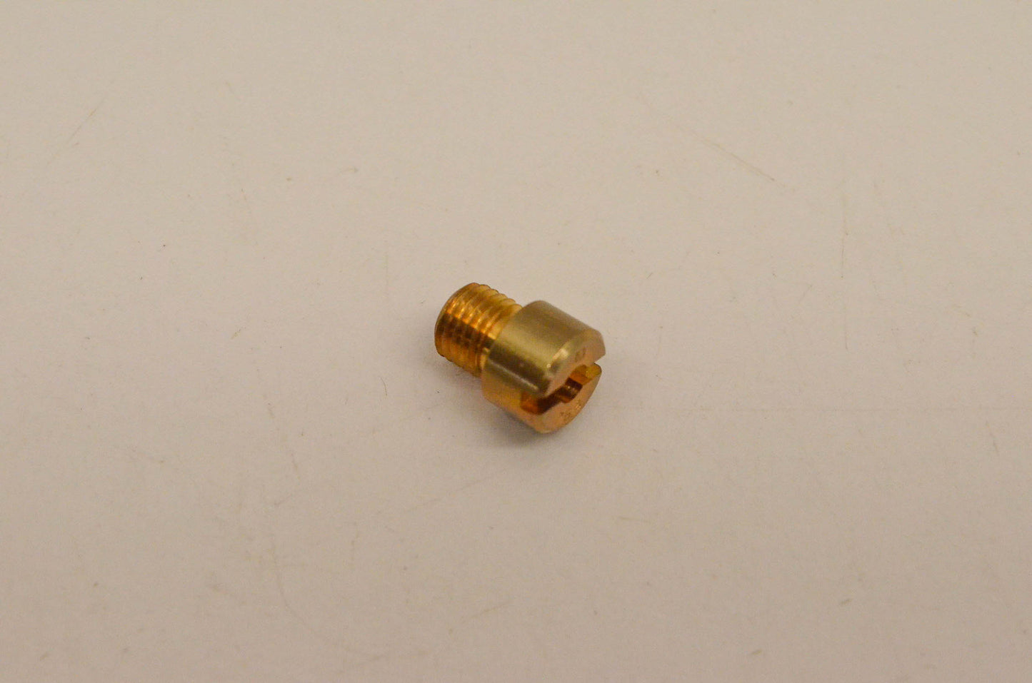 New OEM Yamaha 18A-1414E-30-00 Main Jet NOS