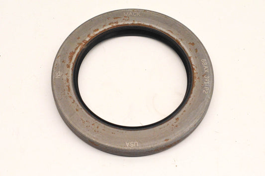 Mack 88AX391P2 Oil Seal NOS