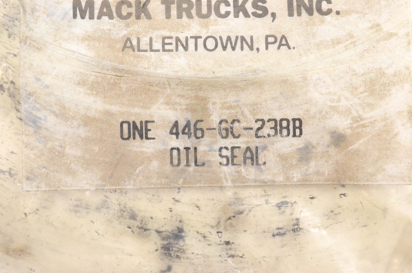 Mack 446-GC-238B Oil Seal NOS