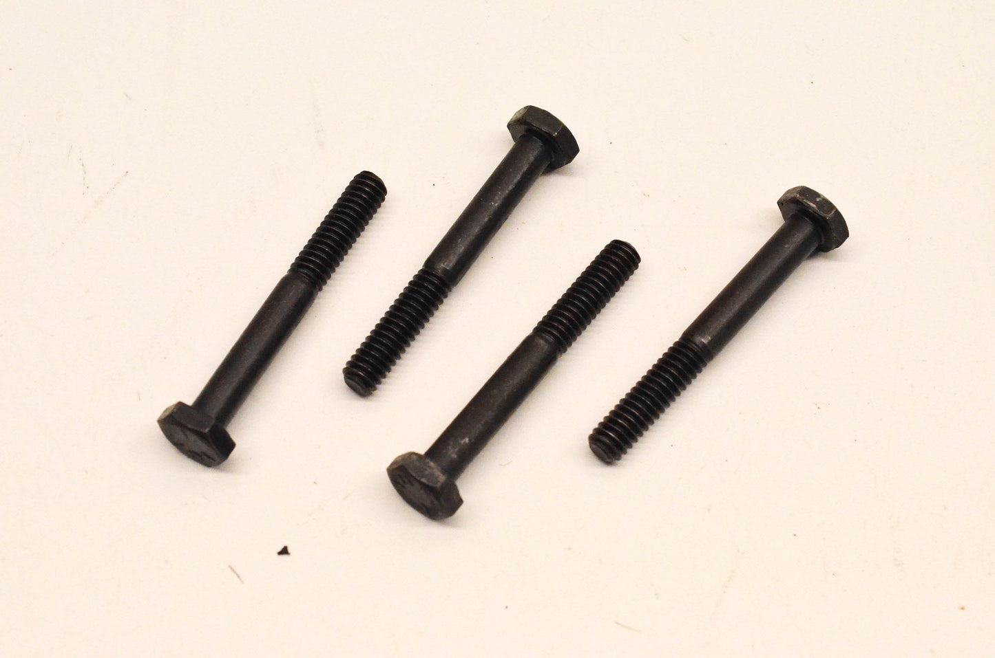OEM Dana Spicer 102618 Cap Screw QTY 4 NOS