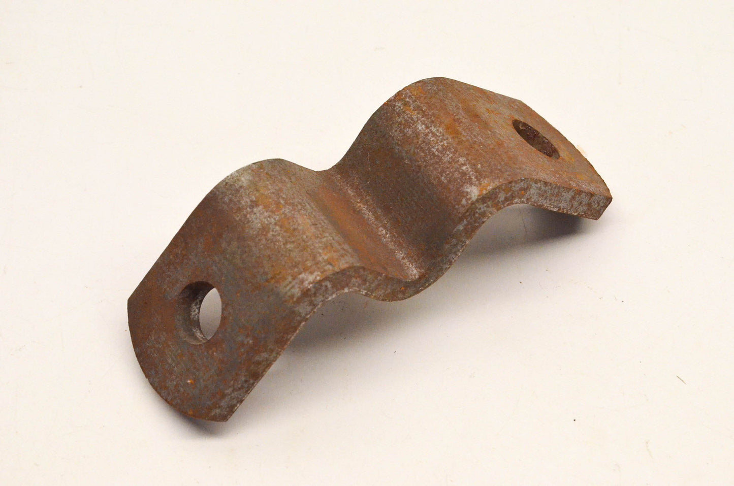 SAF Holland LG0266 Strut Bracket NOS