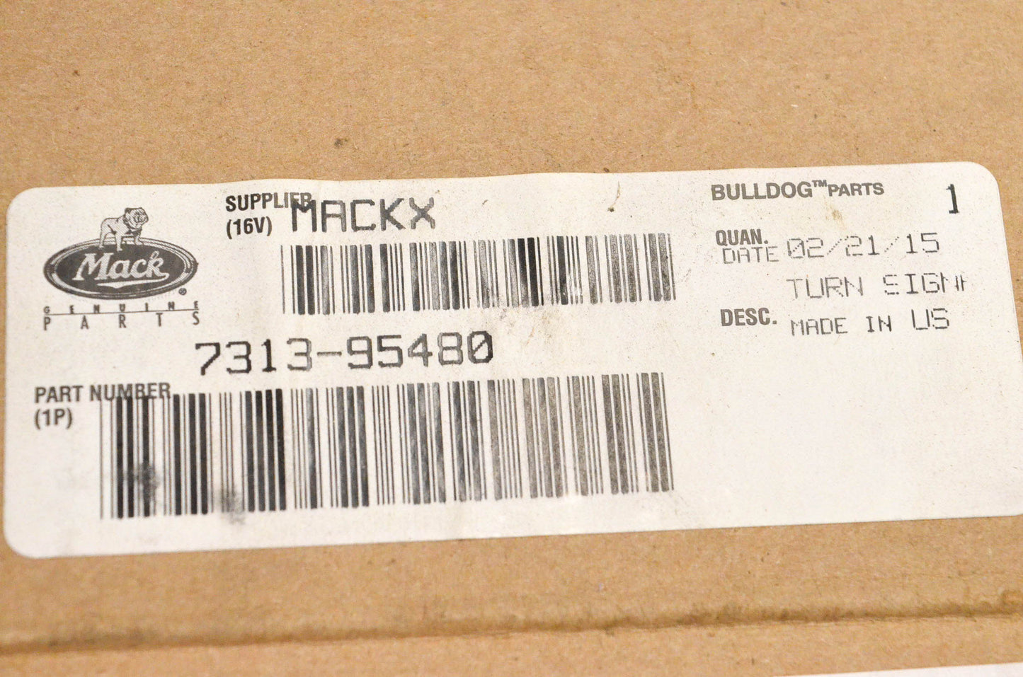 Mack 7313-95480 Turn Signal NOS