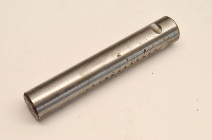 Mack 25169048 Clutch Shaft NOS
