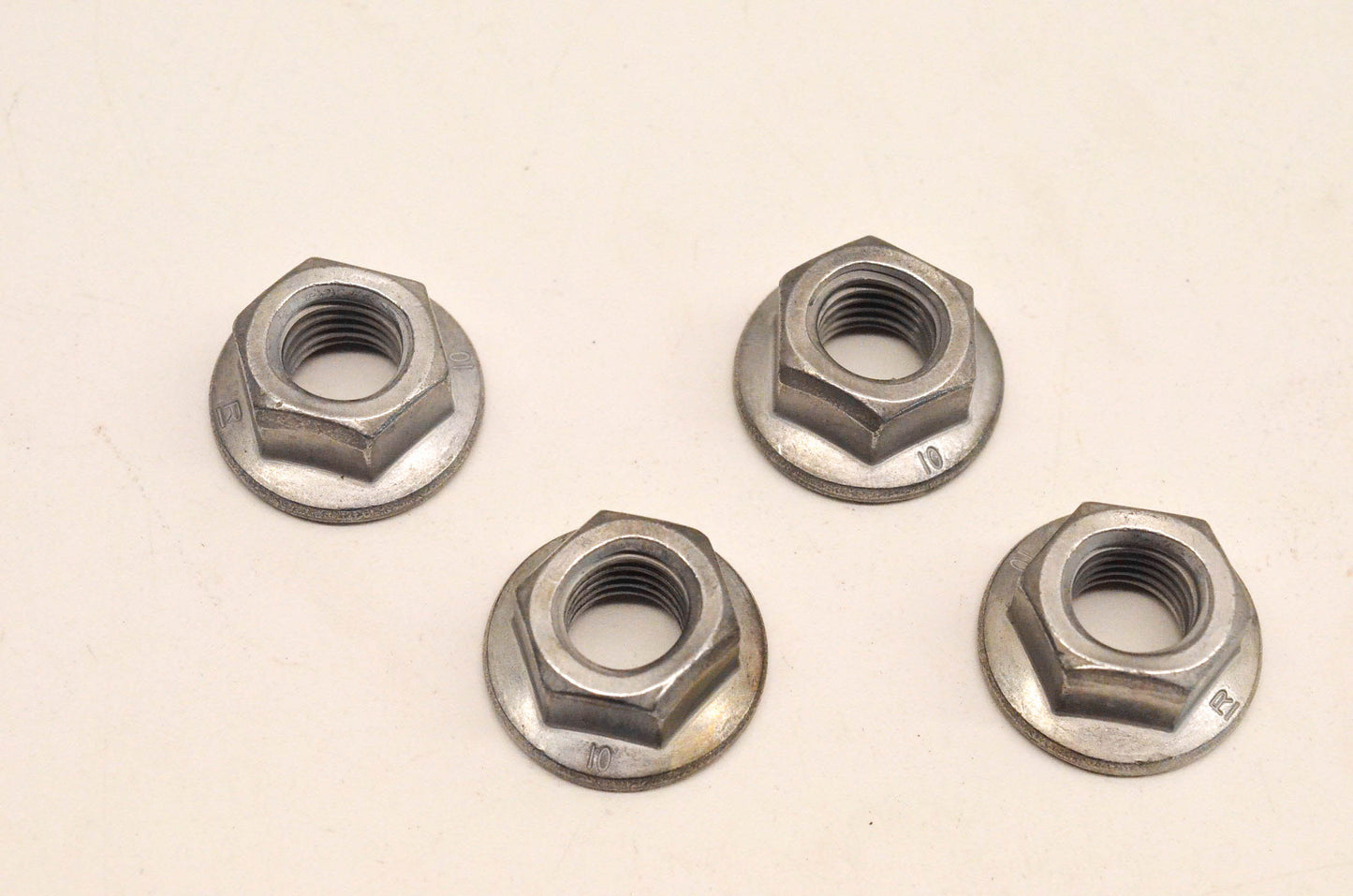 Mack 990952 Lock Nut Qty 4 NOS