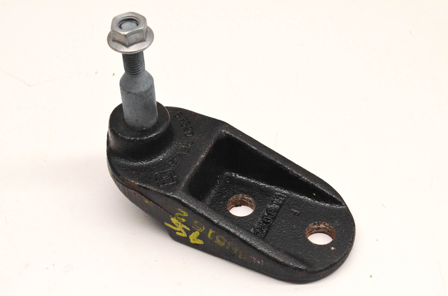 Hendrickson 57320, 8083868 Shock Hanger Rev E NOS