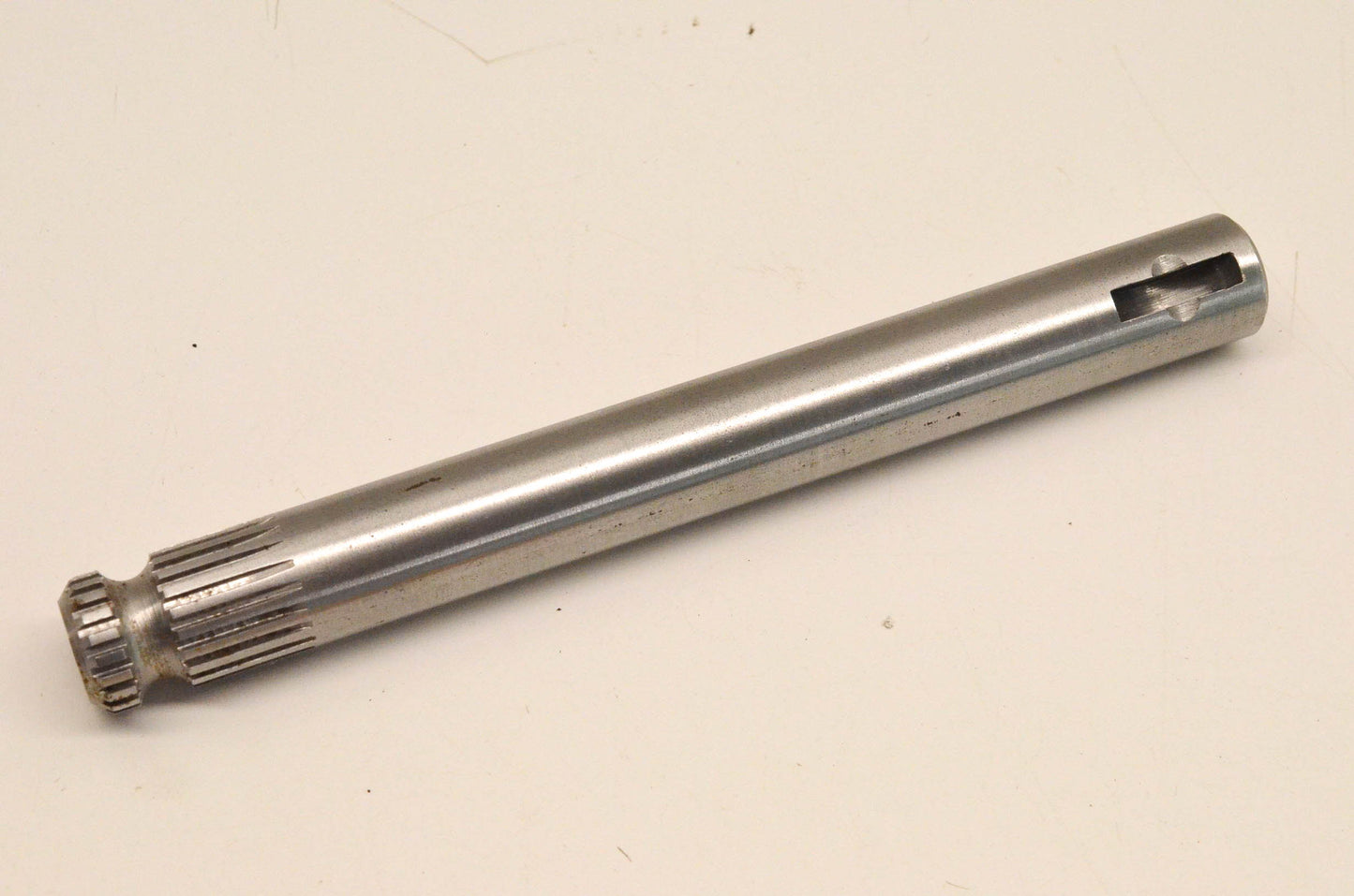Mack 25173583 Clutch Shaft NOS