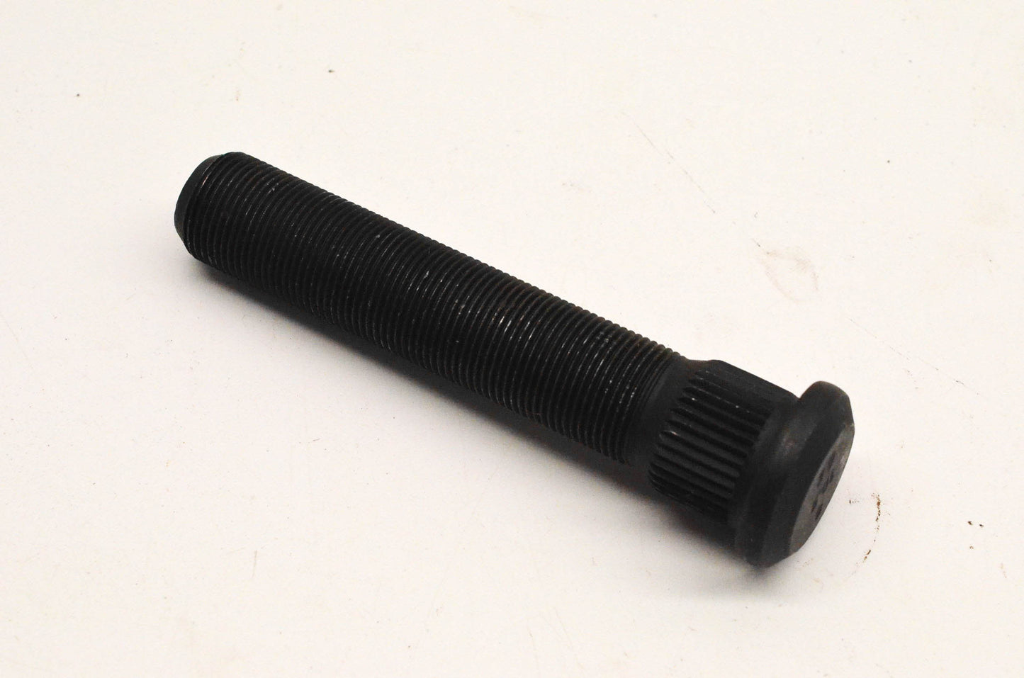 Mack 8609-W1402 Wheel Stud NOS