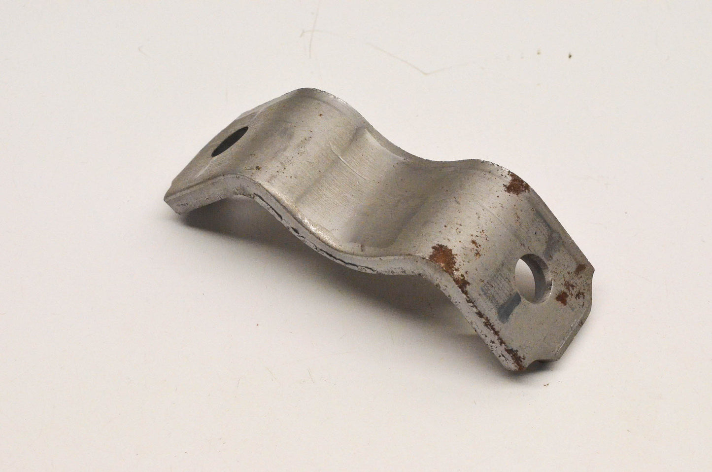 SAF Holland XA-V-1938 Ear Brace NOS