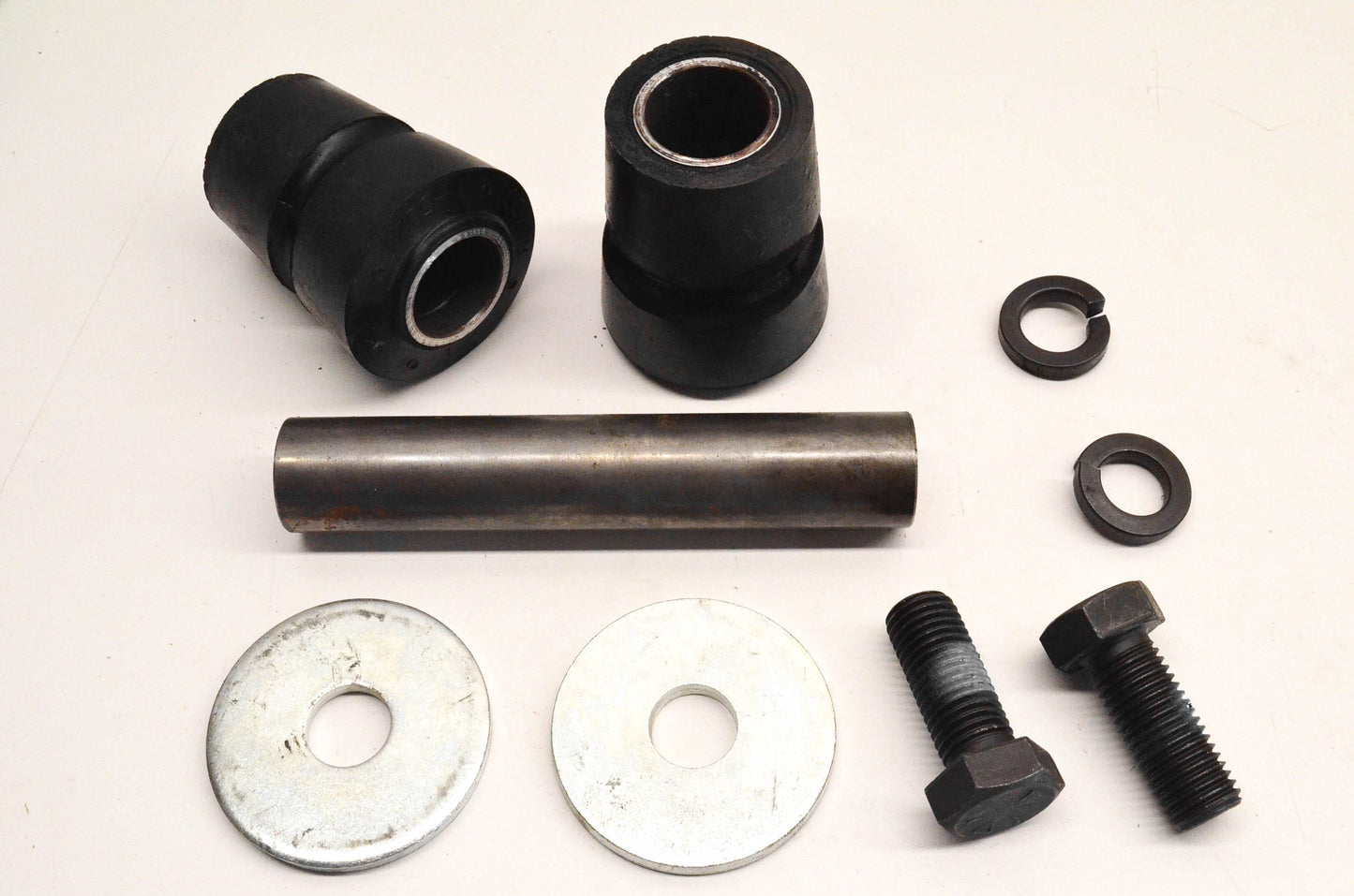 Euclid E-3976 Equalizer Bushing Assembly Kit NOS
