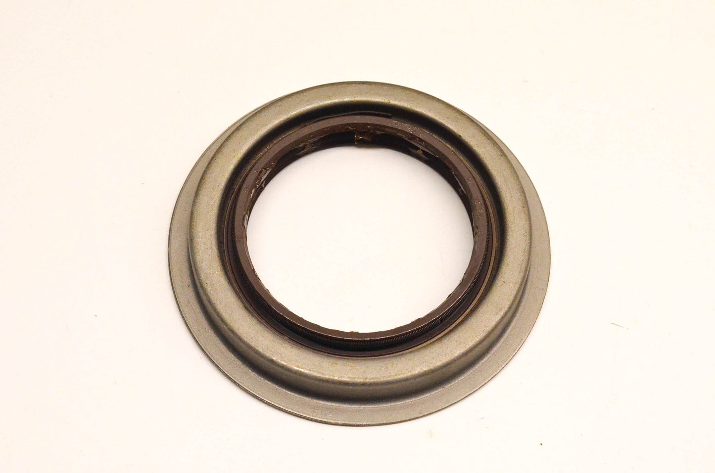 National Federal Mogul 25624339 Oil Seal NOS