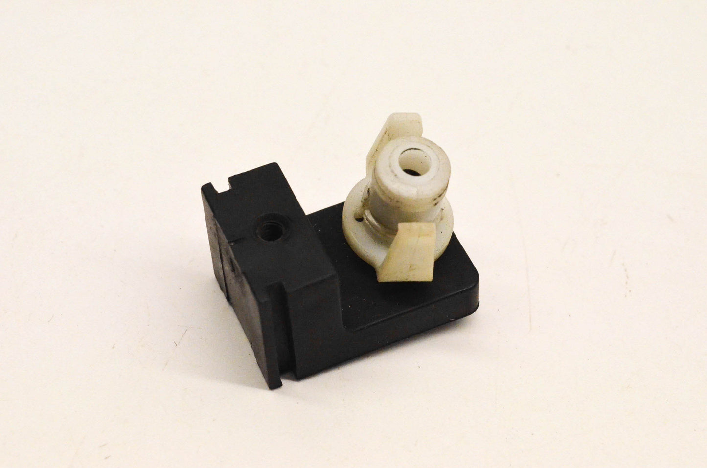 Mack 7313-95943 Headlight Adjustment Screw