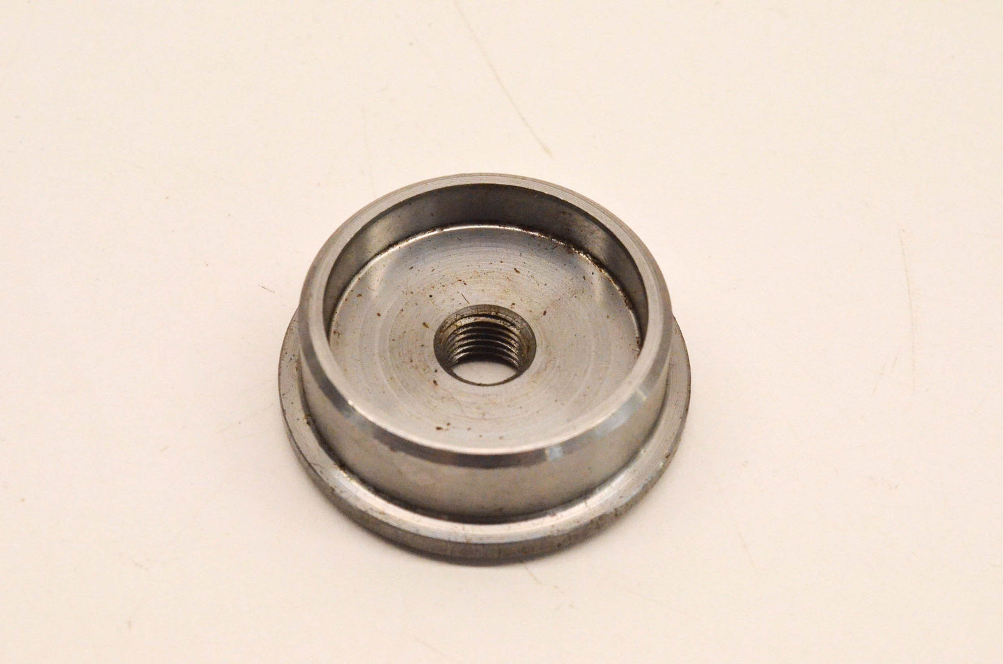 Mack 18QH32 Sterring Knuckle Cap NOS