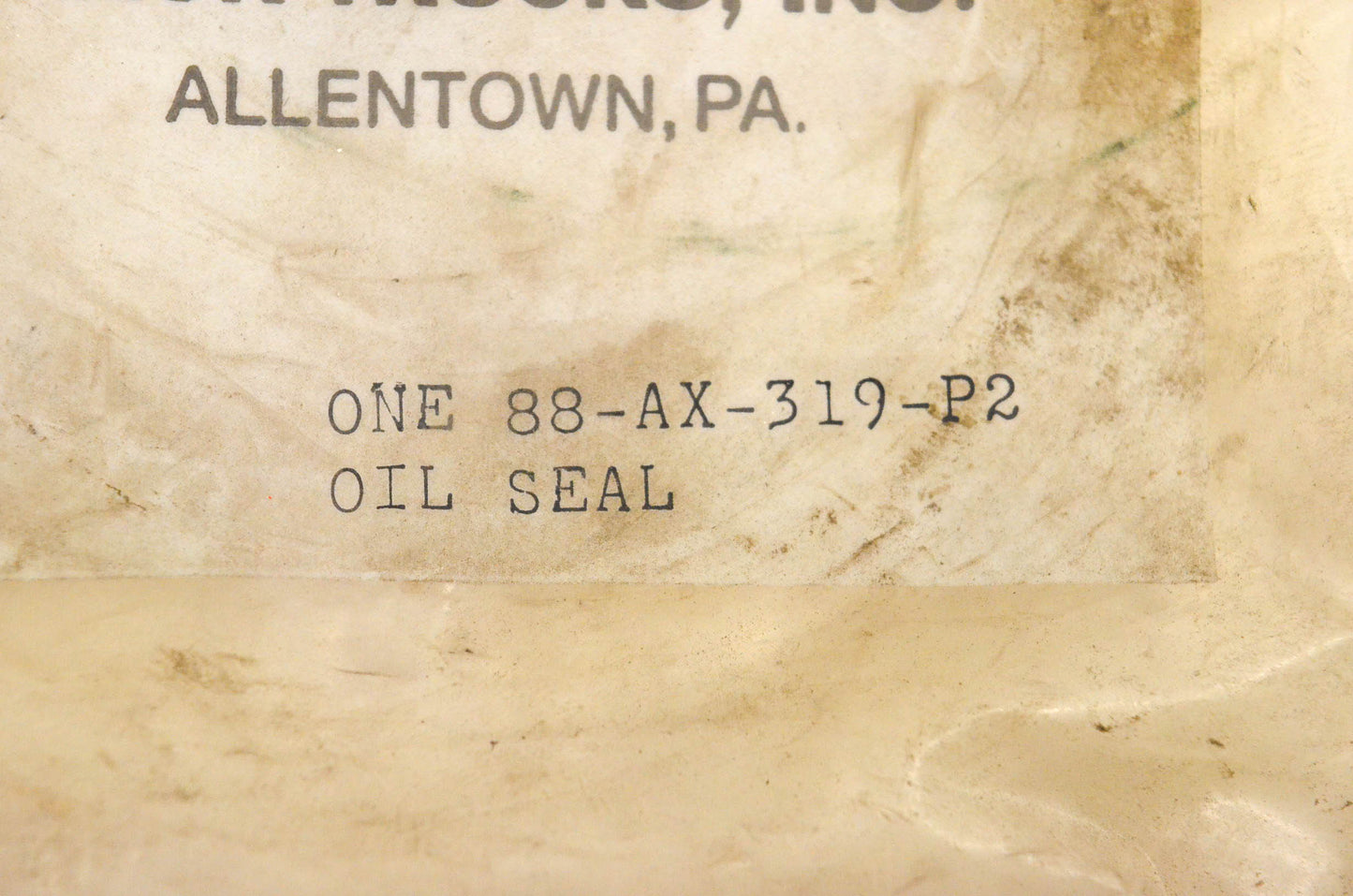 Mack 88AX319P2, 88-AX-319-P2 Oil Seal NOS