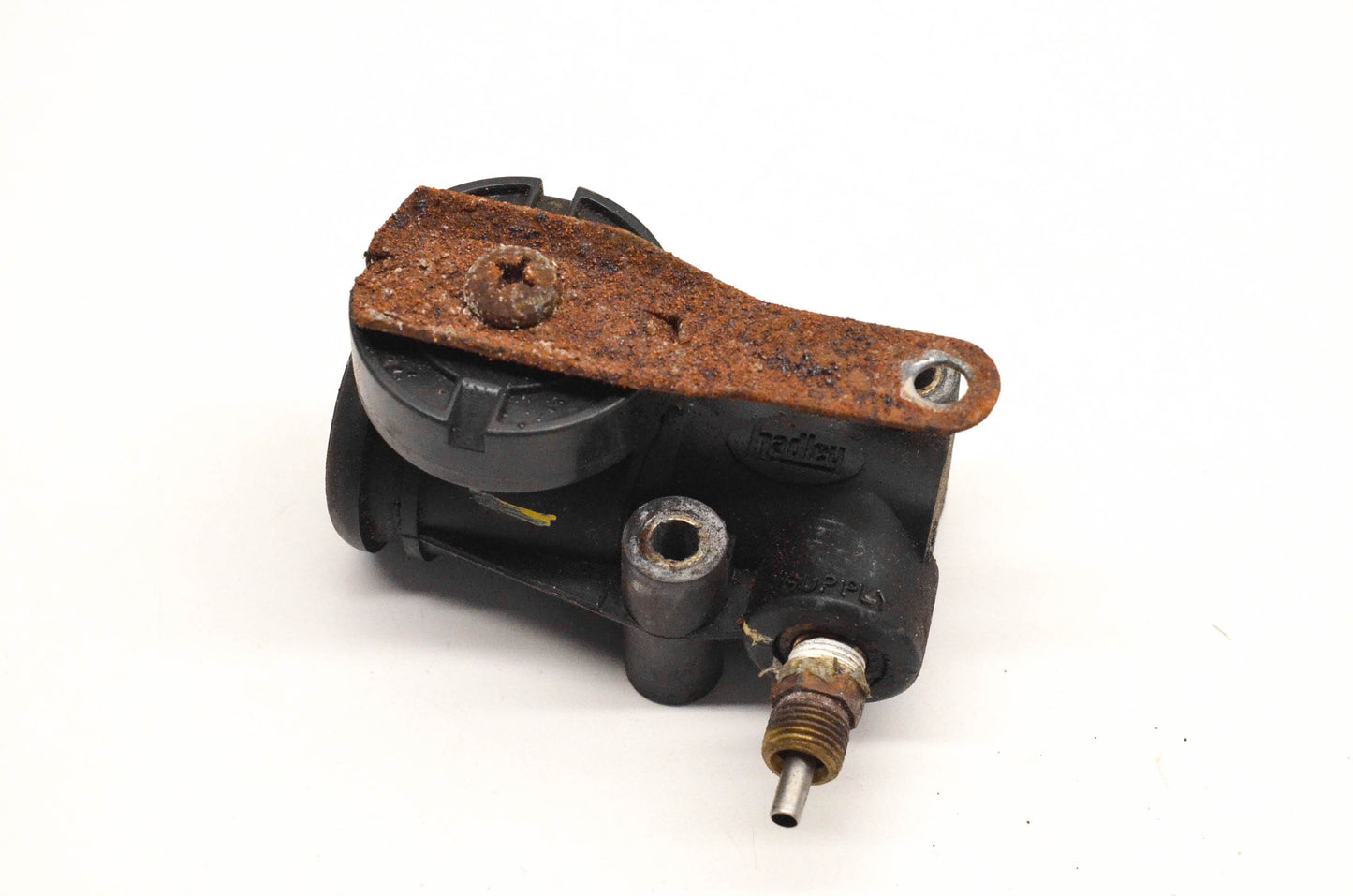 Mack 25155047 H C Valve