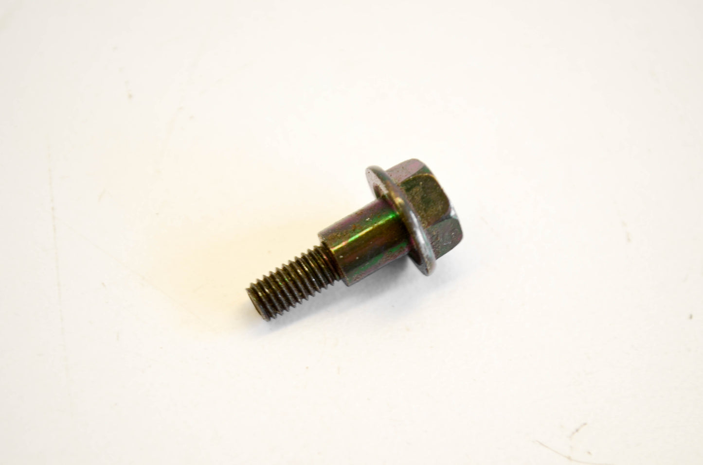New OEM Kawasaki 92001-2027 Reatainer Bolt NOS