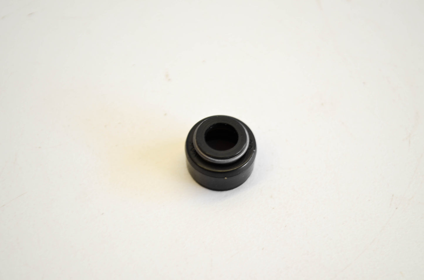 New OEM Kawasaki 92049-2223 Oil Seal NOS