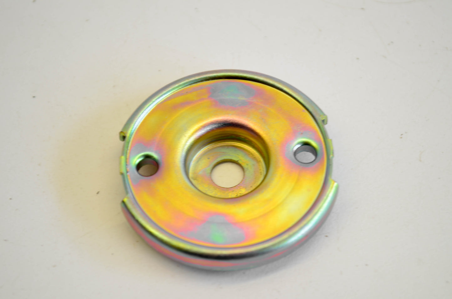 New OEM Kawasaki 14020-2094 Retainer NOS