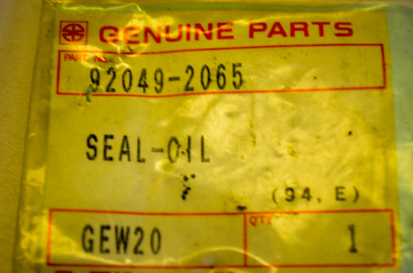 New OEM Kawasaki 92049-2065 Oil Seal NOS
